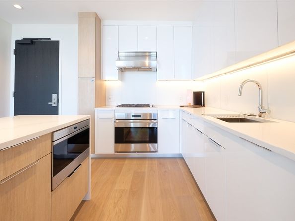 188 Brookline Ave 23C, Boston MA 02215