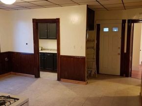 37 Vernon St, Worcester MA 01610