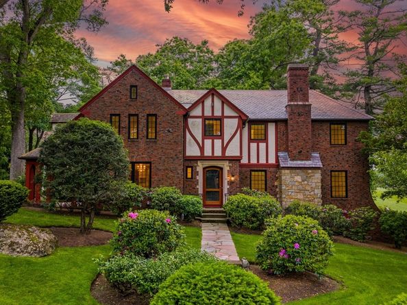 479 Chestnut Street, Newton MA 02468