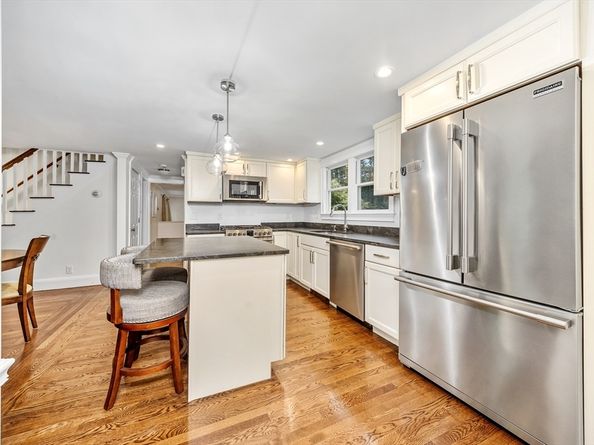 212 Cushing Street, Hingham MA 02043