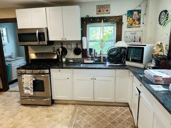 12 Cushing St, North Brookfield MA 01535