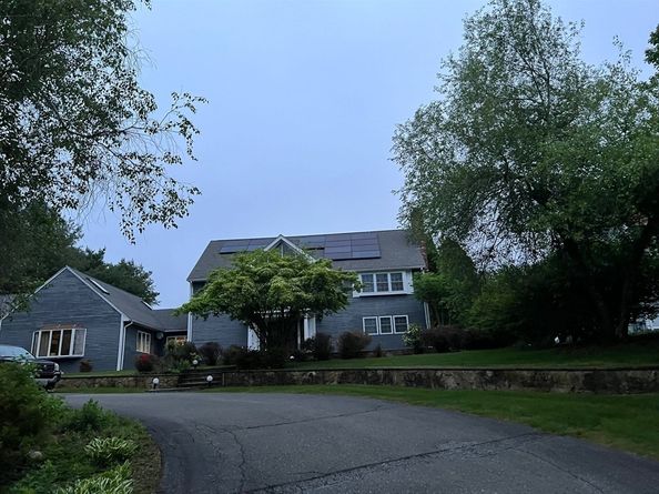 4 Mark Ln, Milton MA 02186
