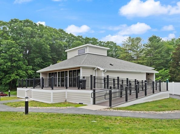 116 Mill Pond 116, North Andover MA 01845