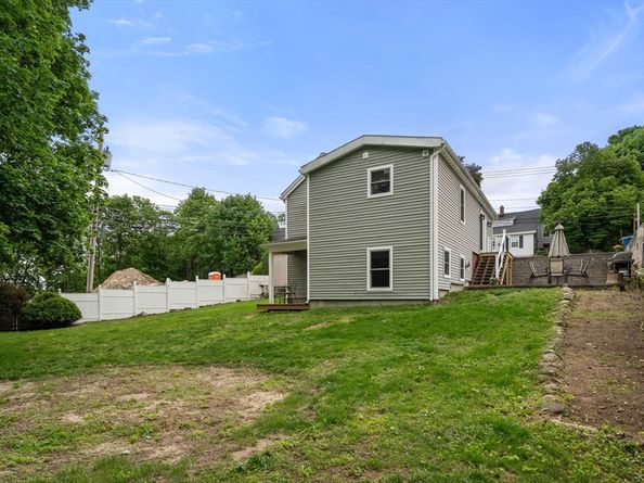 63 Richardson St, Wakefield MA 01880