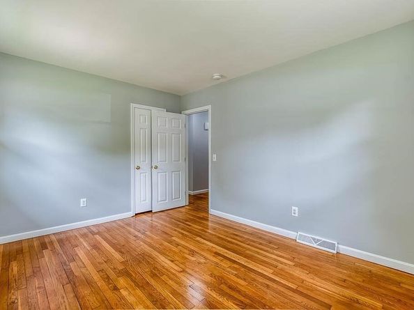 62 Forest St, Middleboro MA 02346