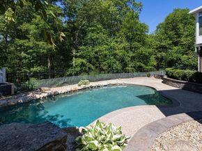 10 Oak Street, Hopkinton MA 01748