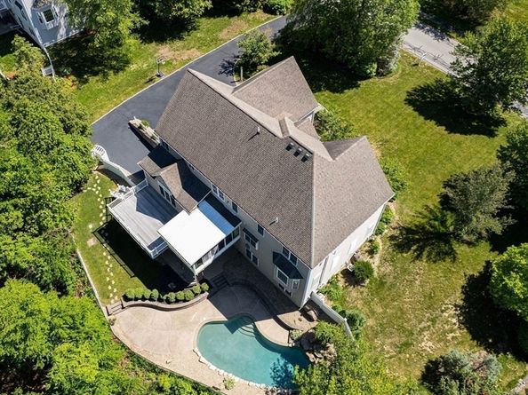 10 Oak Street, Hopkinton MA 01748