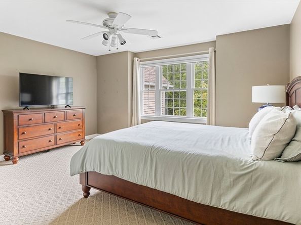 10 Oak Street, Hopkinton MA 01748