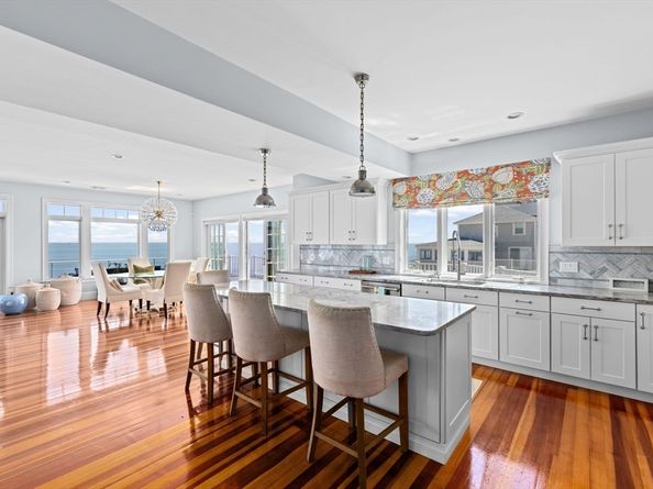 55 Seaside Rd, Scituate MA 02066