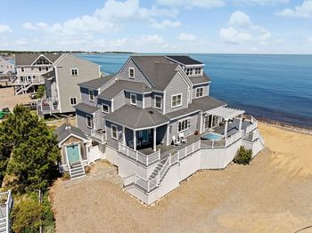 55 Seaside Rd