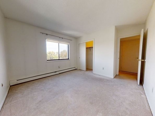 164 Galen St 65, Watertown MA 02472