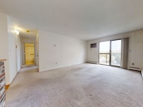 164 Galen St 65, Watertown MA 02472