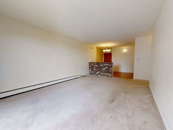 164 Galen St 65, Watertown MA 02472
