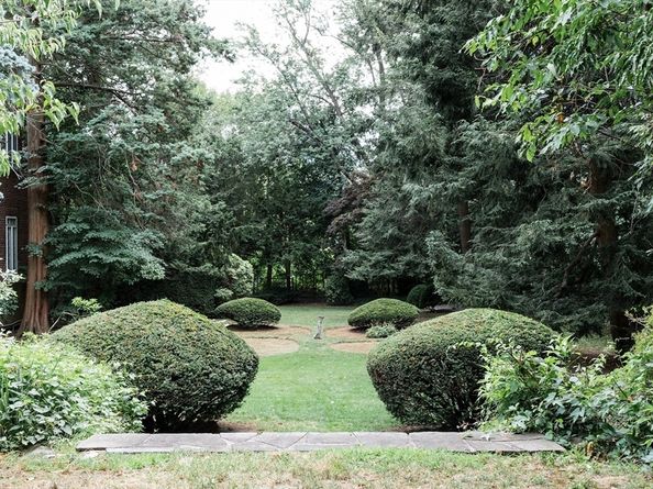 180 Ivy St, Brookline MA 02446