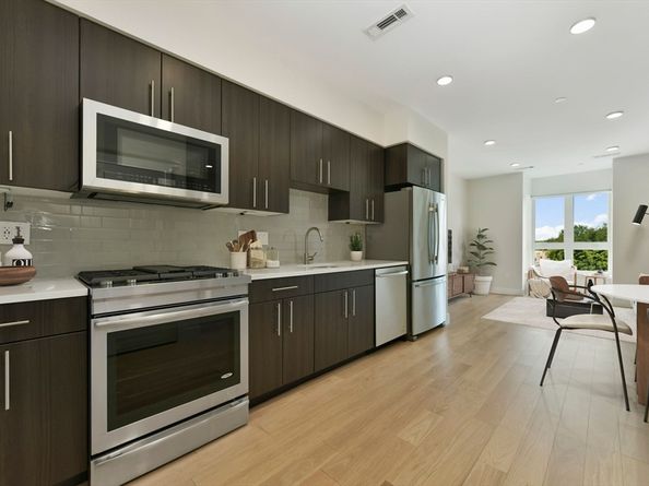 1963-1975 Massachusetts Avenue 404, Cambridge MA 02140