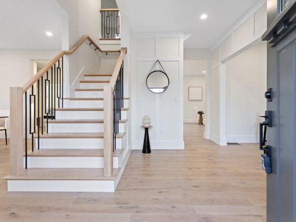 8 Hudson Ave, Grafton MA 01519
