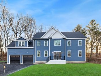 8 Hudson Ave
