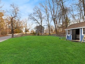 8 Hudson Ave, Grafton MA 01519