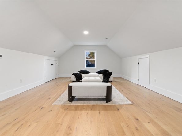 8 Hudson Ave, Grafton MA 01519