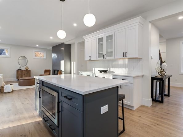 8 Hudson Ave, Grafton MA 01519