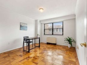 2 Hawthorne Pl 14N, Boston MA 02114