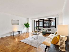 2 Hawthorne Pl 14N, Boston MA 02114