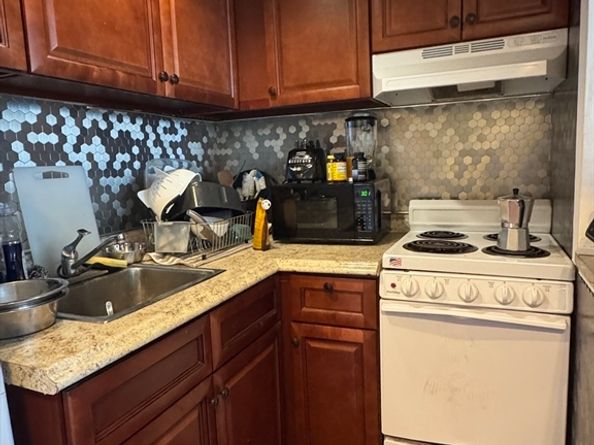 70 Southbridge St 915, Worcester MA 01608