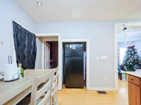 39 Torrey St 1, Boston MA 02124
