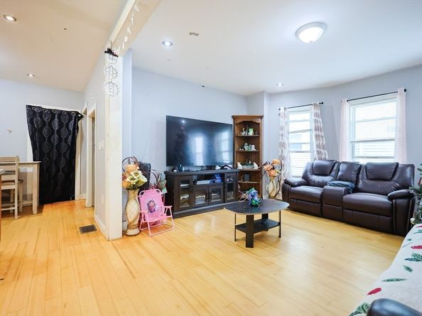 39 Torrey St 1, Boston MA 02124