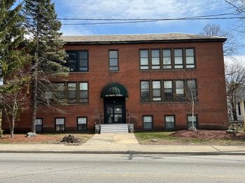593 Main St