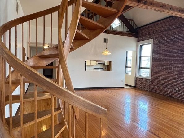 593 Main St SL4, Leominster MA 01453
