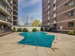 164 Galen St 33, Watertown MA 02472