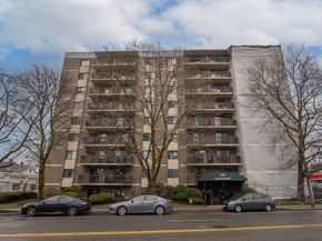 164 Galen St 33, Watertown MA 02472