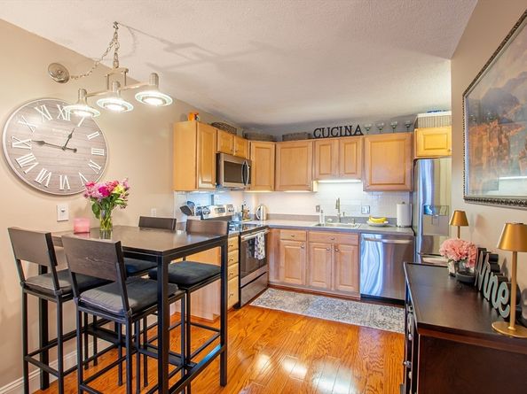 164 Galen St 33, Watertown MA 02472