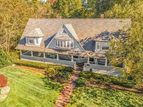 6 Chanticleer Dr, Beverly MA 01915