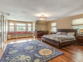 6 Chanticleer Dr, Beverly MA 01915