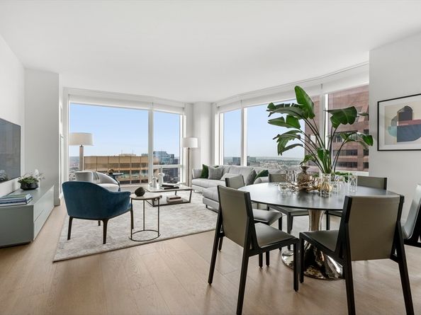240 Devonshire Street 5612, Boston MA 02110
