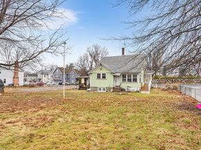 1 Elm St, Marlborough MA 01752