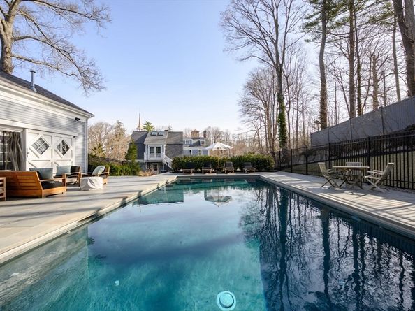 93 Main Street, Hingham MA 02043