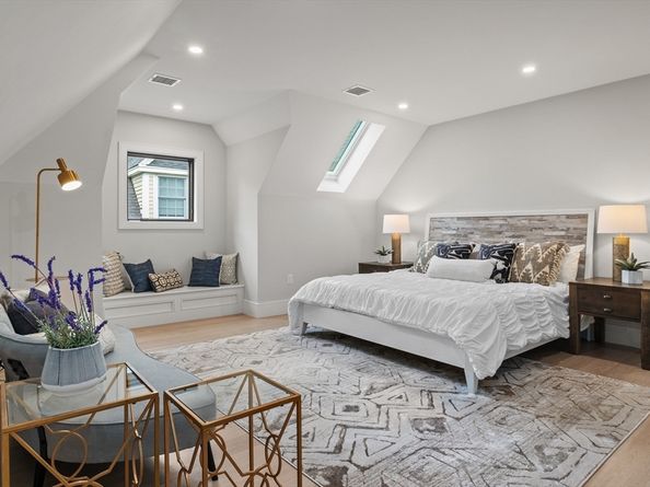 116 Thorndike Street 2, Brookline MA 02446