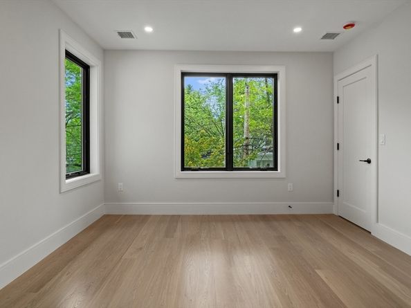 116 Thorndike Street 2, Brookline MA 02446