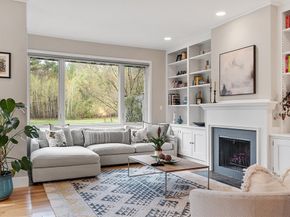 4 Greenfield Ln 4, Concord MA 01742