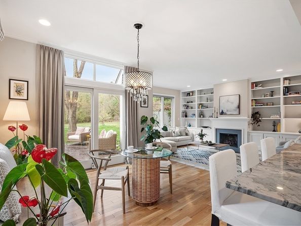 4 Greenfield Ln 4, Concord MA 01742