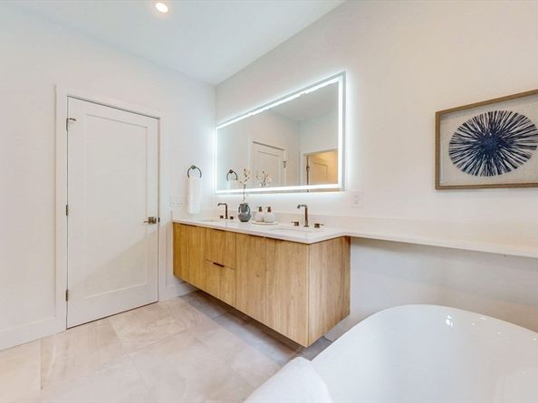 140 Columbia St 1, Brookline MA 02446