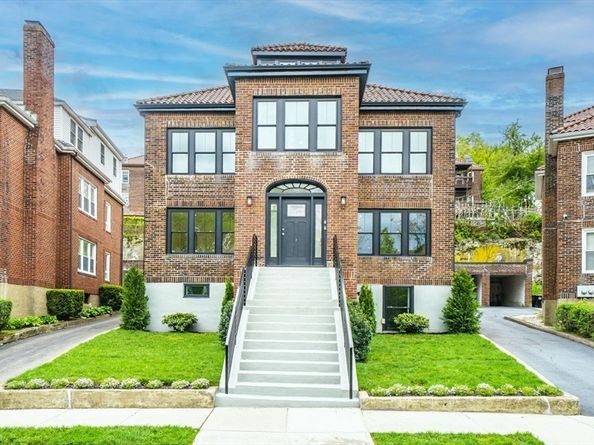 140 Columbia St 1, Brookline MA 02446