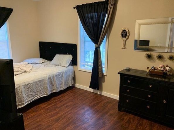 16 Wardwell Ct, Southbridge MA 01550