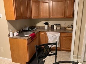 16 Wardwell Ct, Southbridge MA 01550