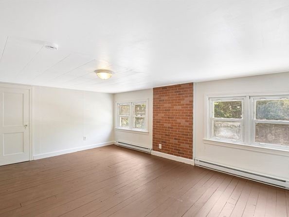 22 Fruit Street, Leominster MA 01453