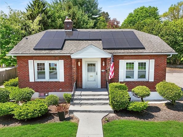 22 Fruit Street, Leominster MA 01453