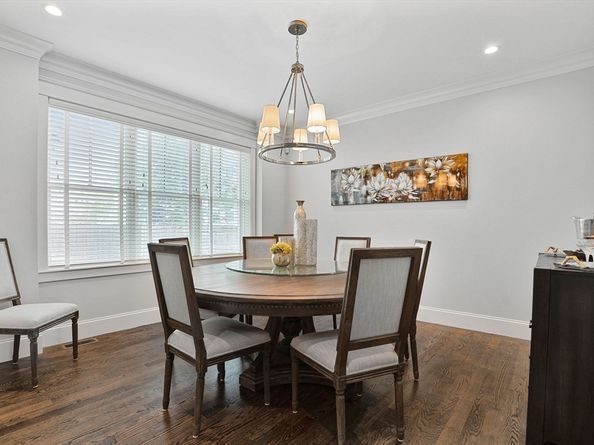 7 Bemis Rd, Wellesley MA 02481